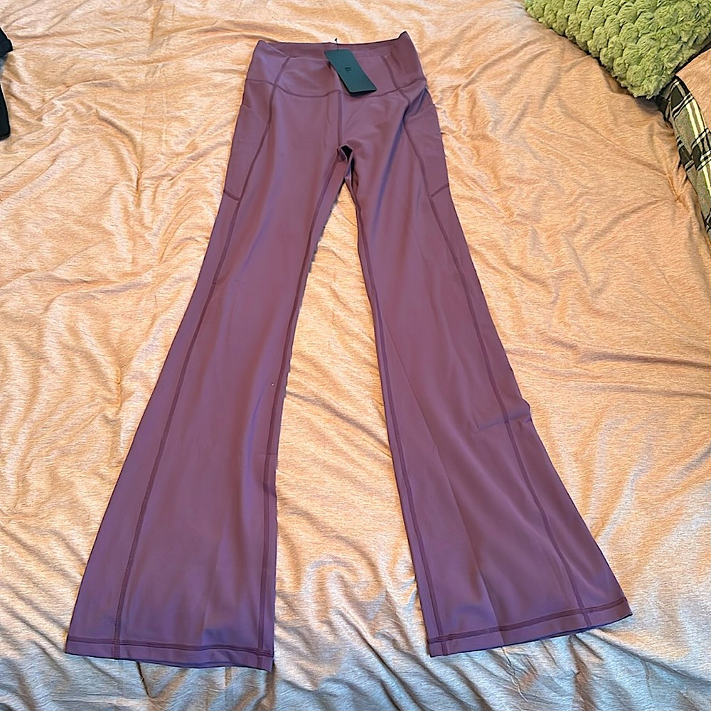 NWT Purple Oasis High-waisted kick flare leggings (Tall)